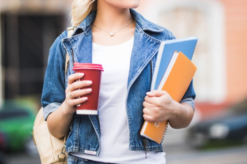 zdjęcie wyróżniające Studenci muszą pamiętać o zaświadczeniach, by nie stracić renty rodzinnej
